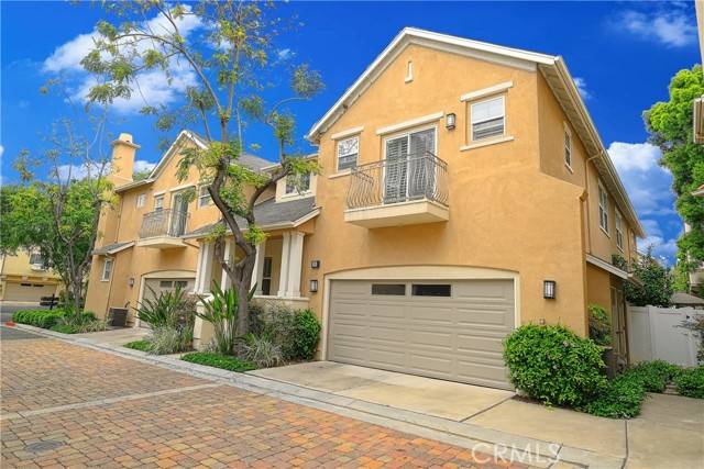 Irvine, CA 92602,30 Burlingame