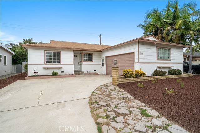 Fullerton, CA 92833,1611 W Olive Avenue