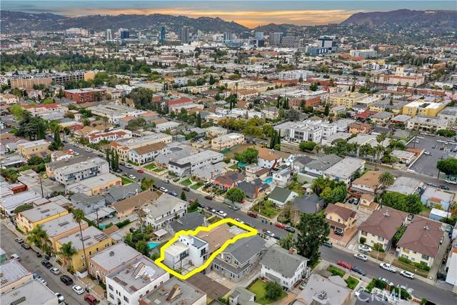 Los Angeles, CA 90038,5336 Lemon Grove Avenue