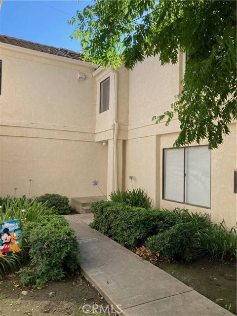 Pomona, CA 91768,430 Anderwood Court #25