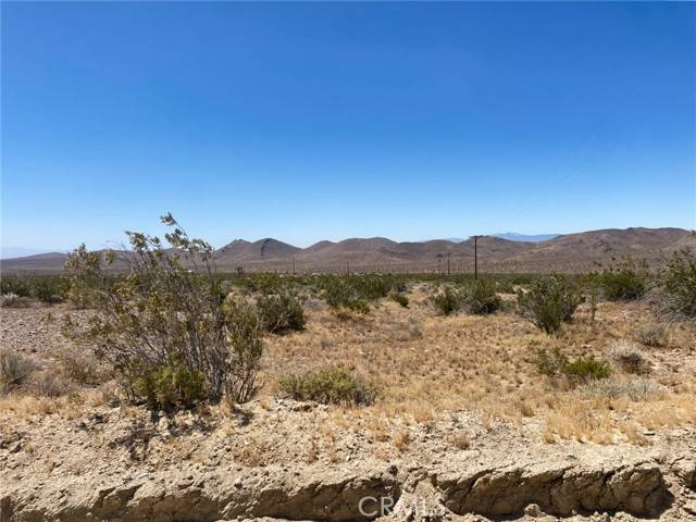 Adelanto, CA 92301,0 Cypress Road