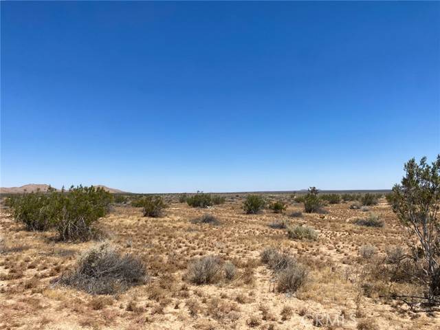 Adelanto, CA 92301,0 Cypress Road