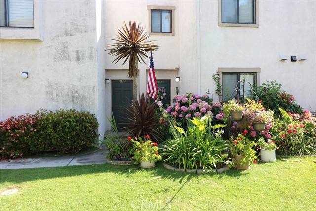 Pico Rivera, CA 90660,7922 Serapis Avenue #12