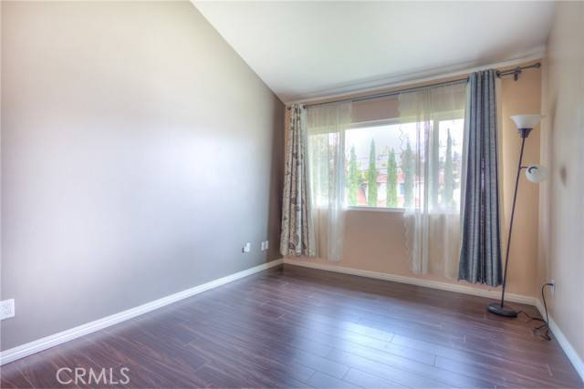 La Habra, CA 90631,965 W Imperial #C