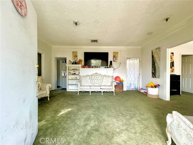 Glendale, CA 91205,611 E Acacia