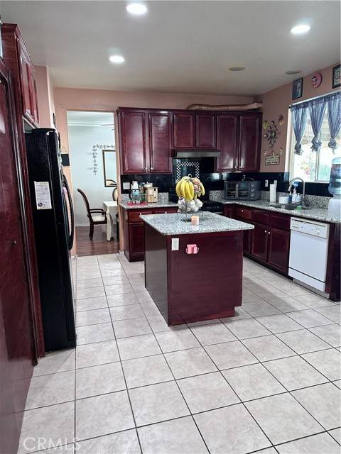 Victorville, CA 92394,14521 Swallow Court