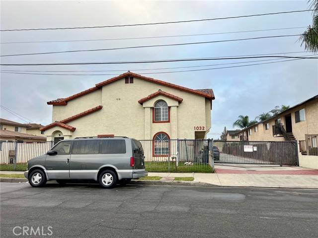 Montebello, CA 90640,1032 Carob Way #6