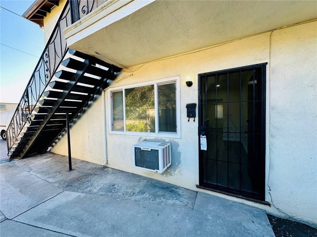 Azusa, CA 91702,933 Alameda Avenue #1