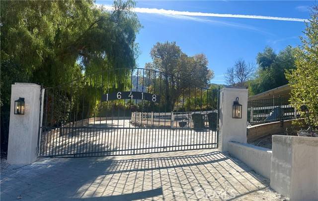 Canyon Country, CA 91387,16418 Cambria Estates Lane