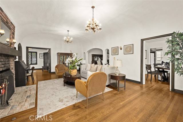 South Pasadena, CA 91030,2042 Fremont Avenue