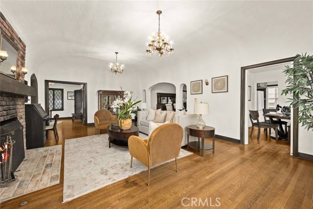 South Pasadena, CA 91030,2042 Fremont Avenue