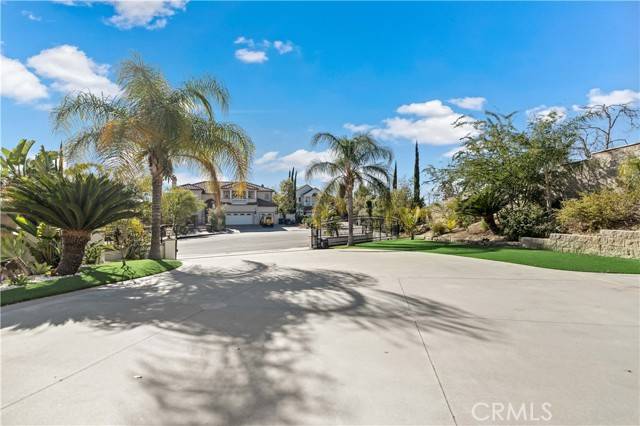 Yorba Linda, CA 92886,18665 Seabiscuit Run