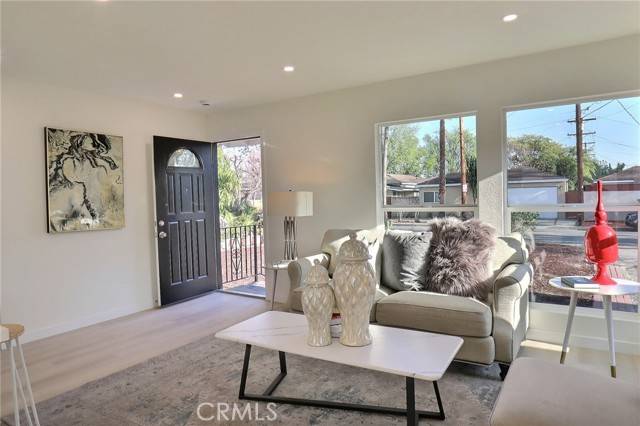 Glendale, CA 91201,611 Davis Avenue