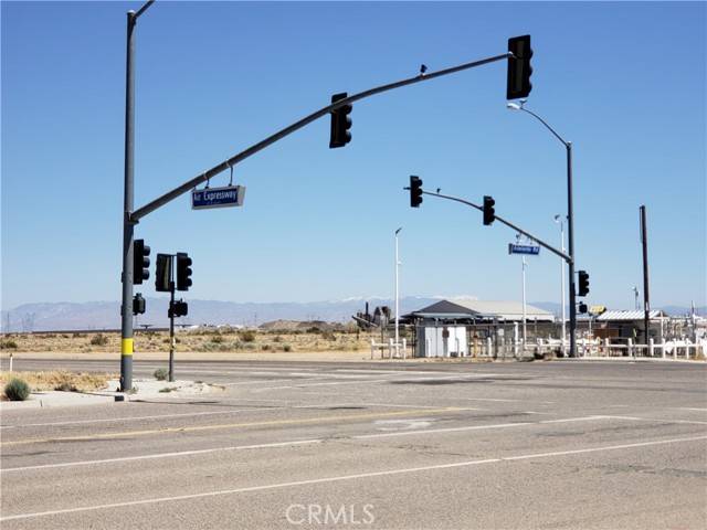 Adelanto, CA 92301,17898 Adelanto Rd