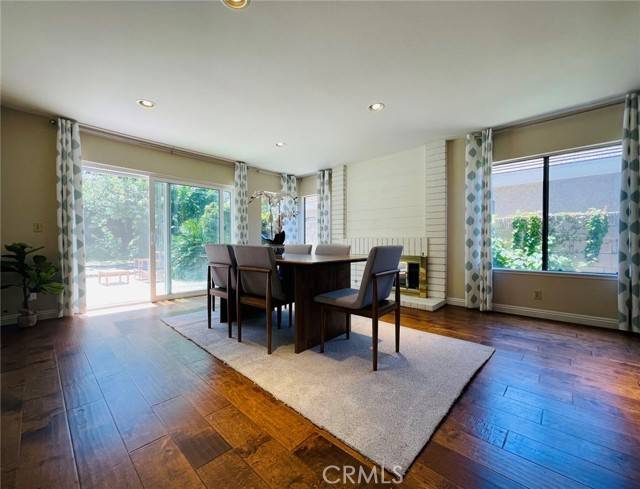 Irvine, CA 92620,22 Christamon East