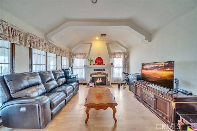 Temple City, CA 91780,5936 Encinita Avenue