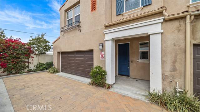 Glendora, CA 91740,295 E Arrow #11