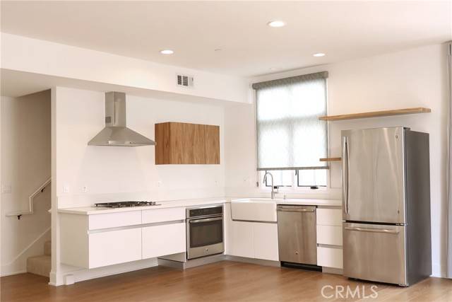 Pasadena, CA 91101,288 S Oakland Avenue #209