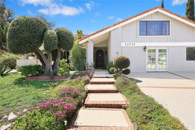 Rancho Cascades, CA 91342,13771 De Garmo Ave