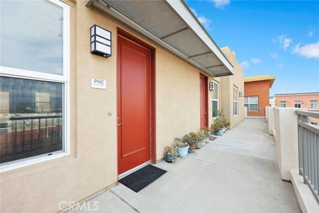 Alhambra, CA 91801,83 E Commonwealth Avenue #PH-C