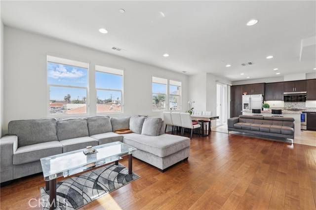 Monrovia, CA 91016,428 W Duarte Road #C