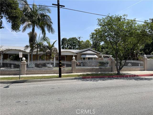 West Covina, CA 91791,640 S Azusa Avenue
