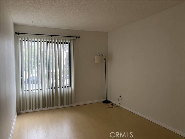 Canoga Park, CA 91304,21040 Parthenia Street #13