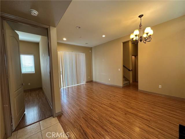 Pasadena, CA 91107,41 N Oak Ave #3
