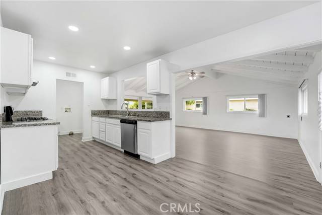 Chatsworth, CA 91311,21733 Tuba Street