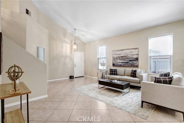 Corona, CA 92881,1028 Viewpointe Lane