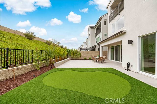 Lake Forest, CA 92630,281 Burwood