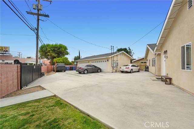 Chatsworth, CA 91311,21733 Tuba Street