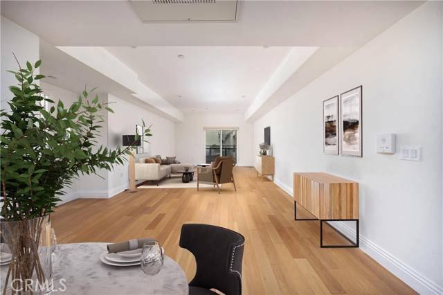 Los Angeles, CA 90005,2939 Leeward Avenue #320