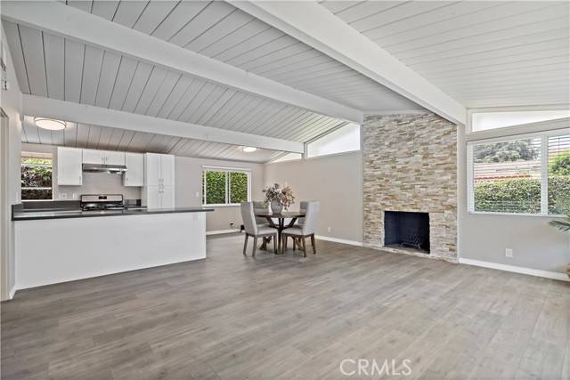 West Covina, CA 91790,625 E Florence Avenue