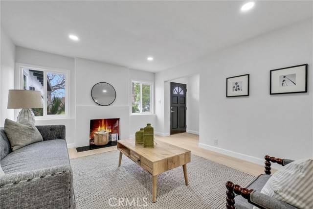 Covina, CA 91722,4531 N De Lay Avenue