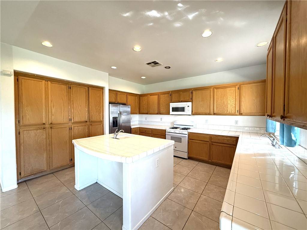 Menifee, CA 92585,28195 Cider Street