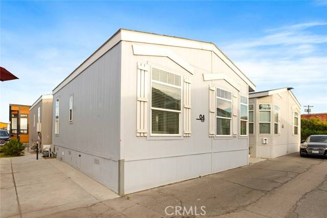 North Hollywood, CA 91605,8250 Lankershim BLVD #40