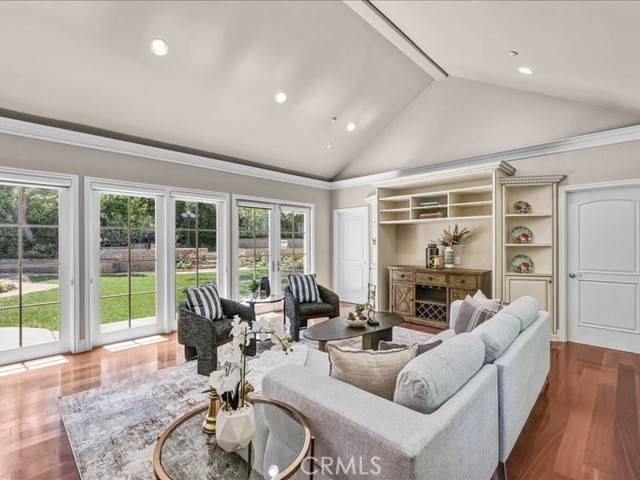 San Marino, CA 91108,2560 Raleigh Drive