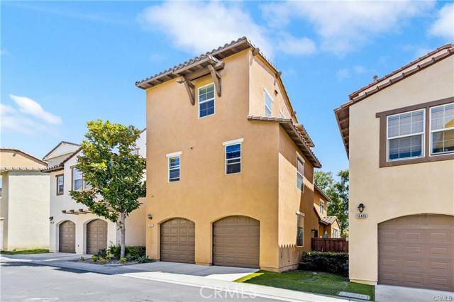 Montclair, CA 91763,10401 Via Palma