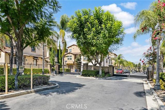 Montclair, CA 91763,10401 Via Palma #B