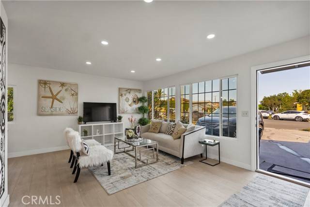 La Puente, CA 91744,369 Lang Avenue