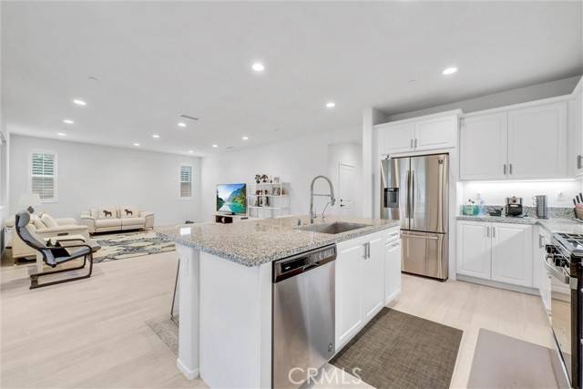 Ontario, CA 91761,3231 E La Avenida Drive