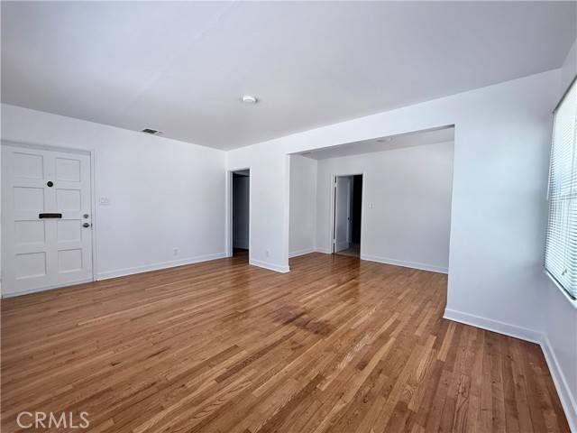 Encino, CA 91316,4910 Newcastle Avenue