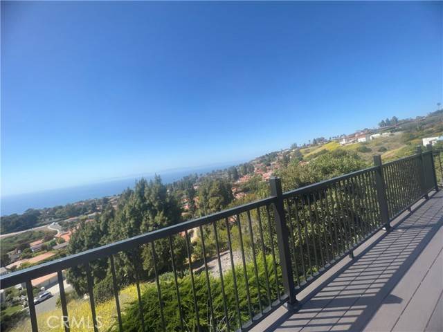 Palos Verdes Estates, CA 90274,1537 Via Leon