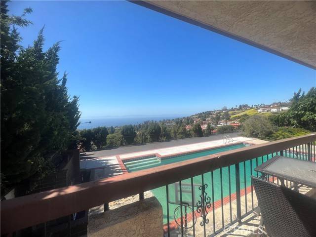 Palos Verdes Estates, CA 90274,1537 Via Leon