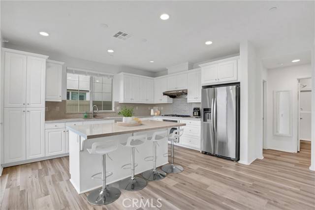 Rosemead, CA 91770,8254 Lily Drive