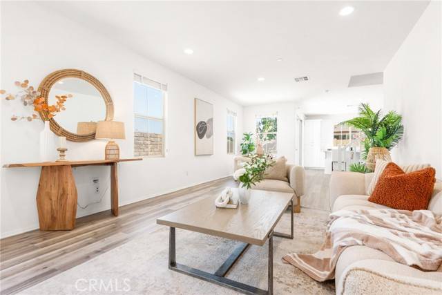 Rosemead, CA 91770,8254 Lily Drive