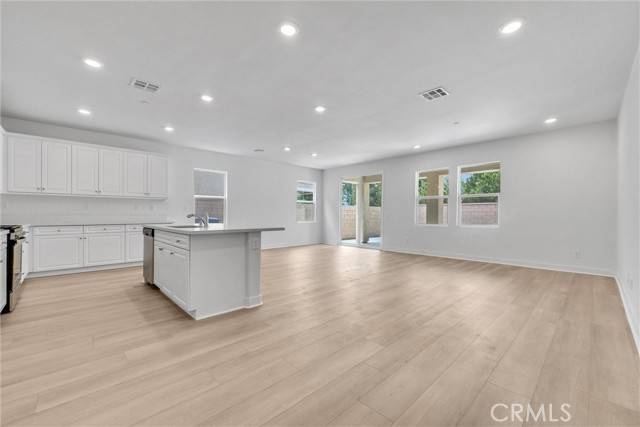 Ontario, CA 91762,4742 S Scott Way