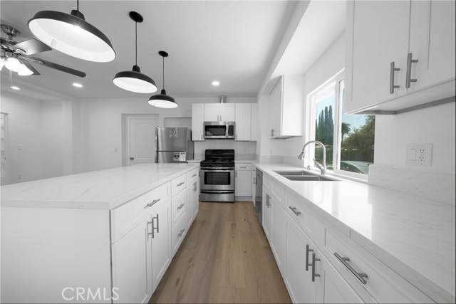 Pasadena, CA 91103,1438 N Summit Avenue