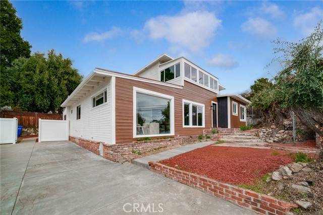 La Crescenta, CA 91214,2423 Rockdell Street
